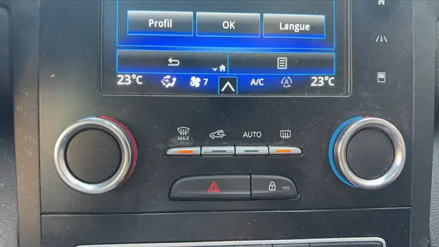 Renault Megane view 13