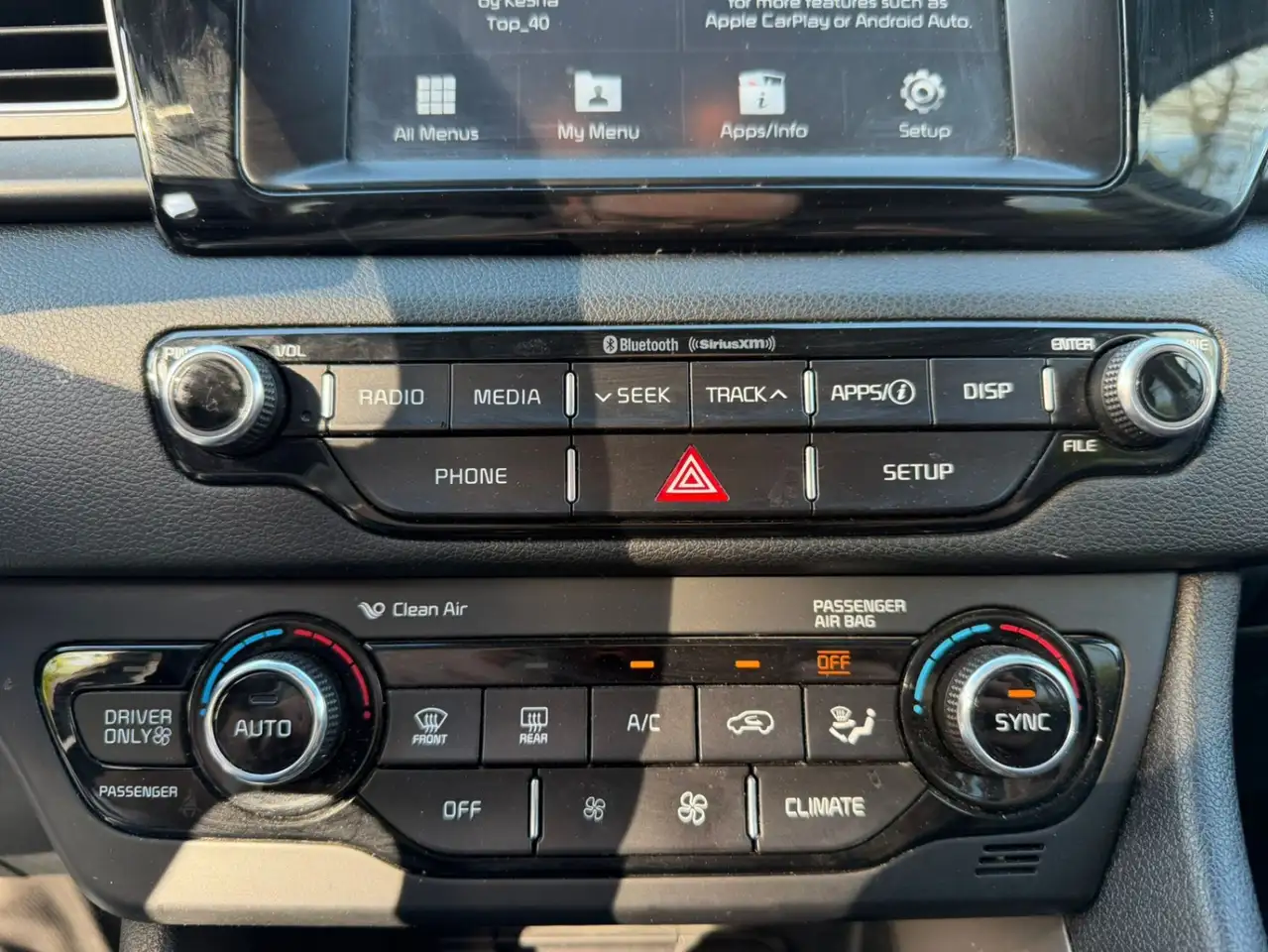 Kia Niro снимка Kia Niro