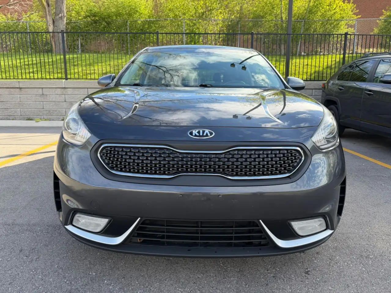 Kia Niro снимка Kia Niro