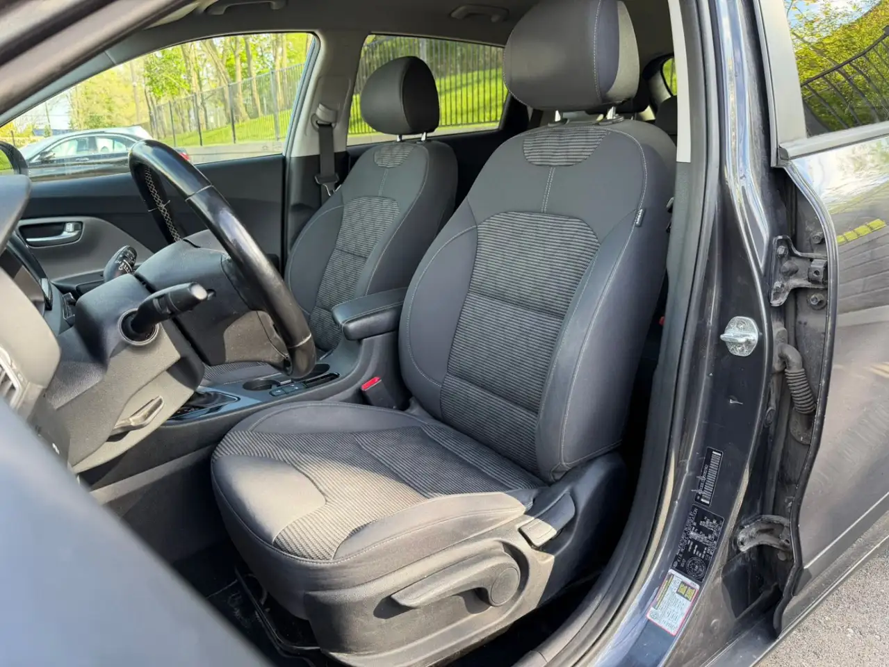 Kia Niro снимка Kia Niro