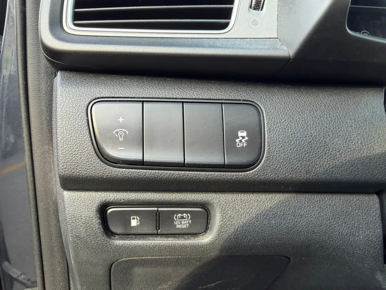 Kia Niro снимка Kia Niro