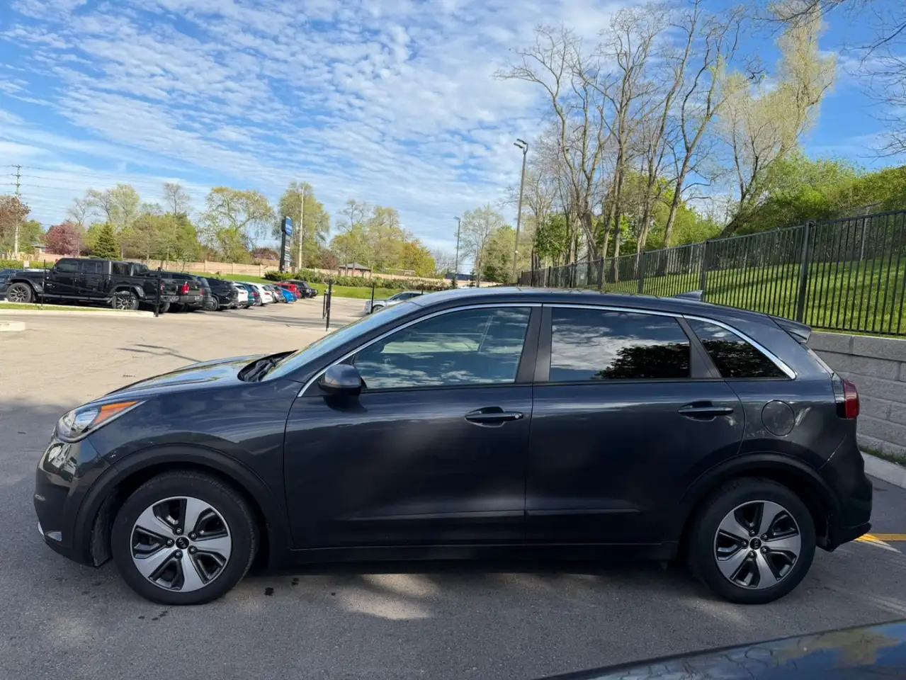 Kia Niro снимка Kia Niro