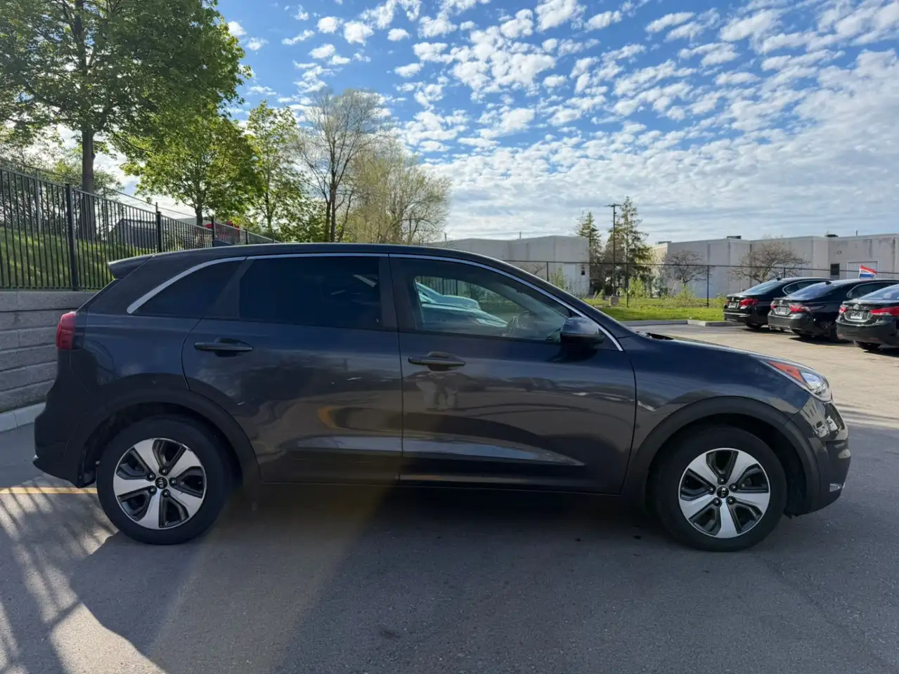 Kia Niro снимка Kia Niro