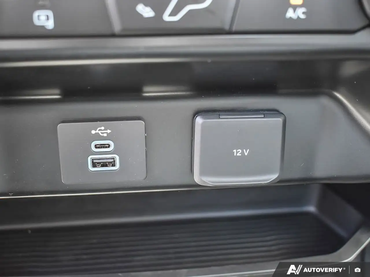 Ford F-550 Super Duty снимка Ford F-550 Super Duty