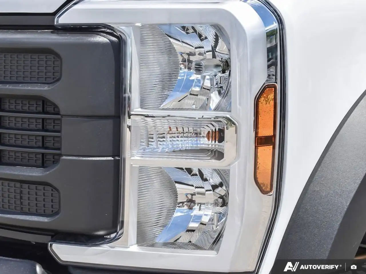 Ford F-550 Super Duty снимка Ford F-550 Super Duty