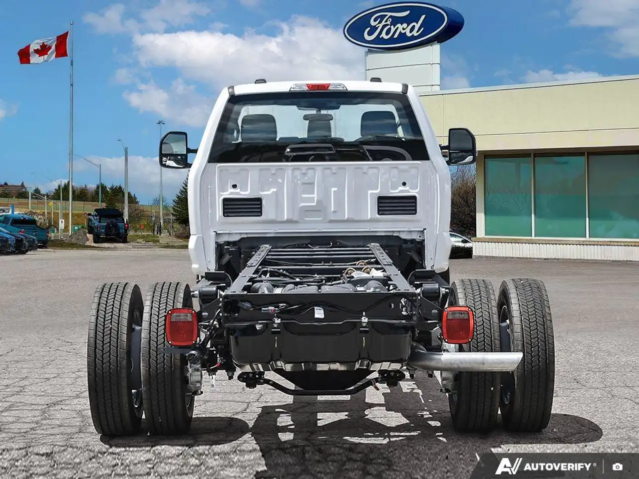 Ford F-550 Super Duty снимка Ford F-550 Super Duty
