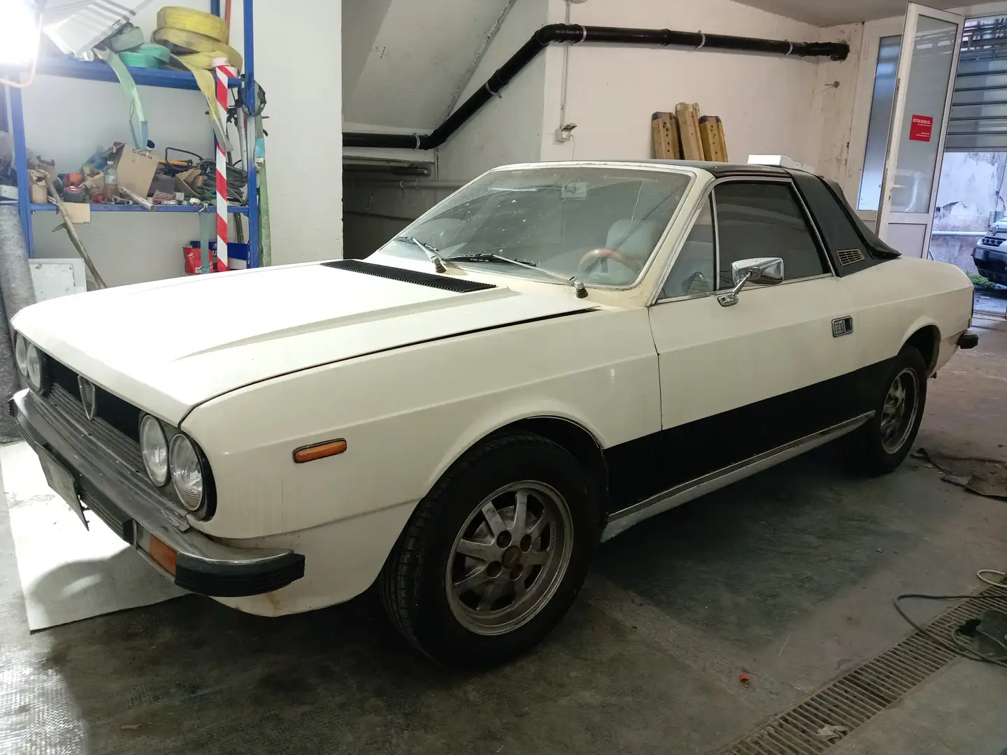 Lancia Beta Spider zagato Blanco - 2