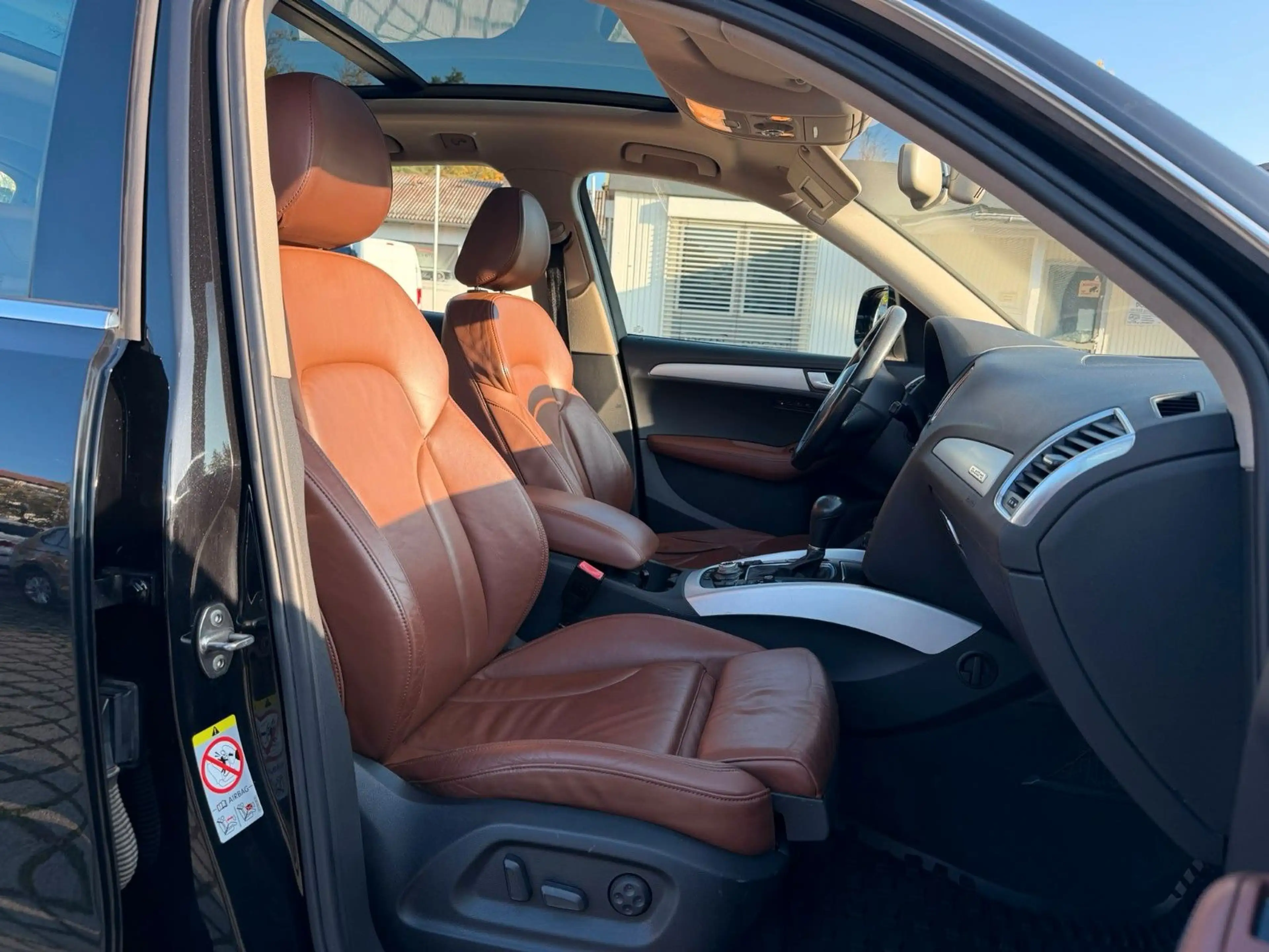 Audi Q5 3.0 TDI 176 kW quattro — photo 12