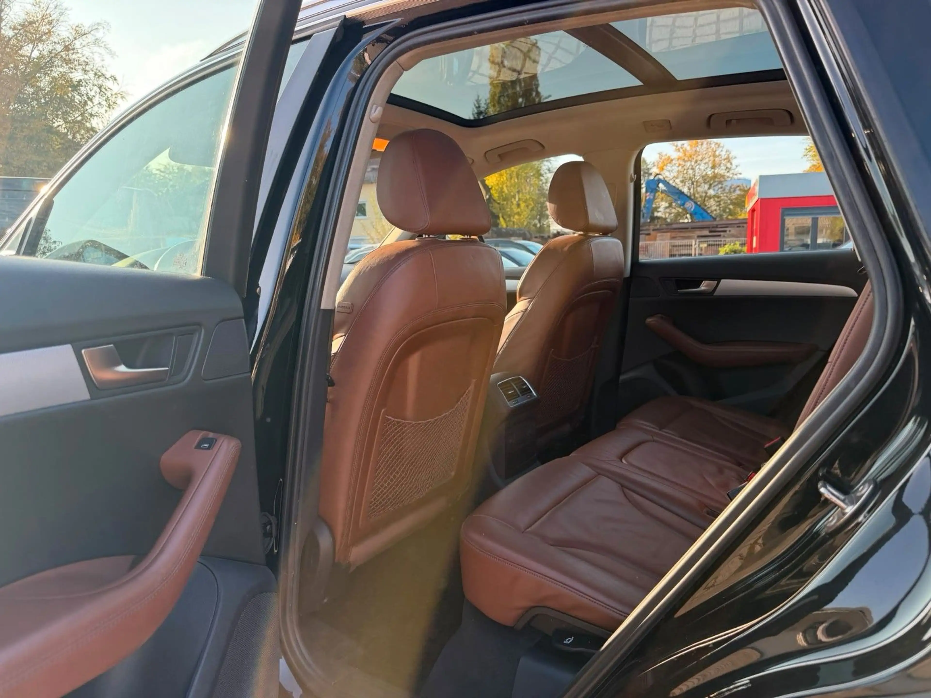 Audi Q5 3.0 TDI 176 kW quattro — photo 14