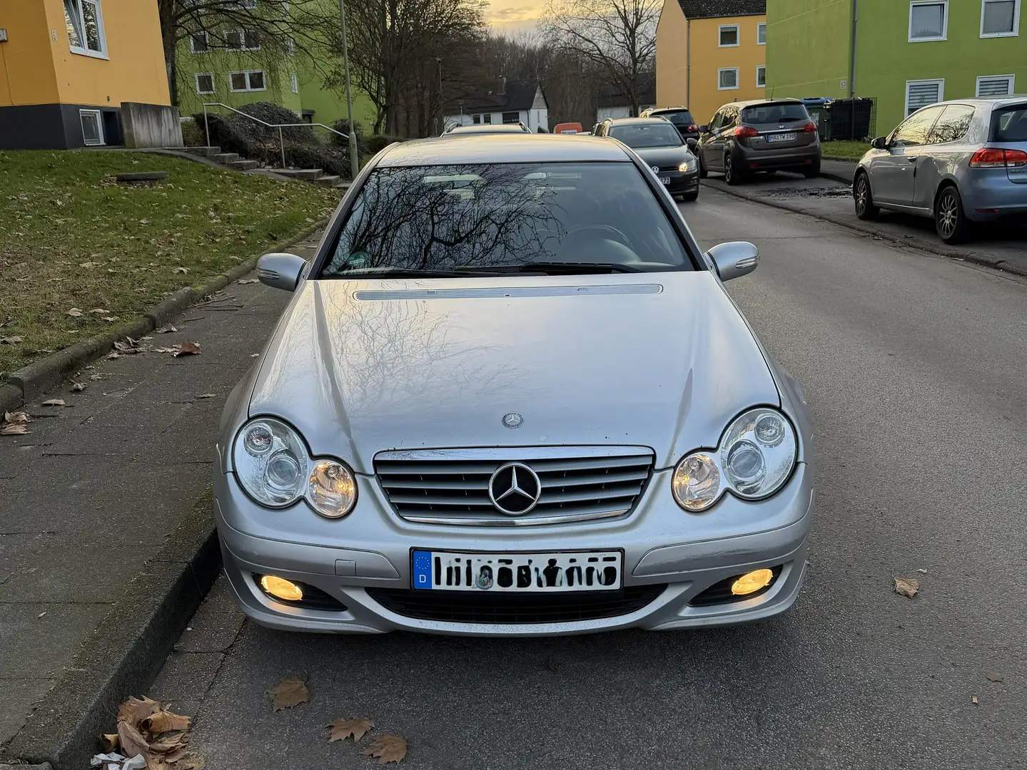 Mercedes-Benz C 220 C-Klasse Sportcoupe Diesel CDI Sportcoupe Silber - 1