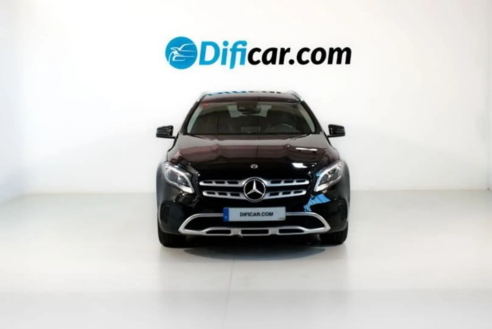 Mercedes-Benz GLA 180 120CV AUTOMATICO 5P Schwarz - 2