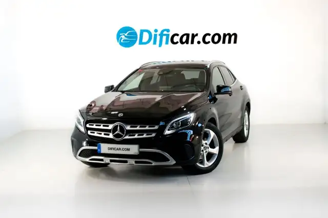 Mercedes-Benz GLA 180 120CV AUTOMATICO 5P