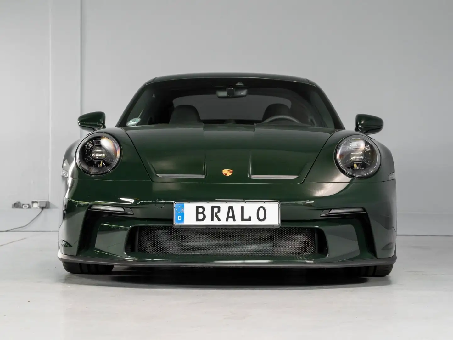 Porsche 992 911 GT3 Touring, PTS, 1.Hd.,Approved 12.26 Groen - 2
