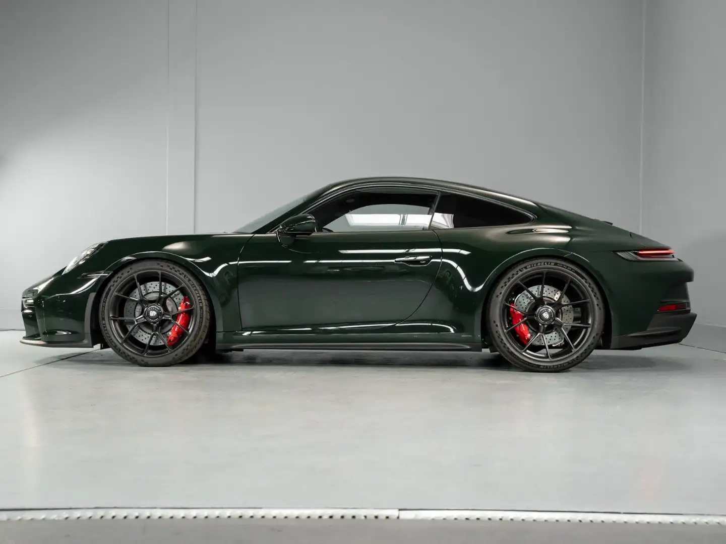 Porsche 992 911 GT3 Touring, PTS, 1.Hd.,Approved 12.26 Groen - 1