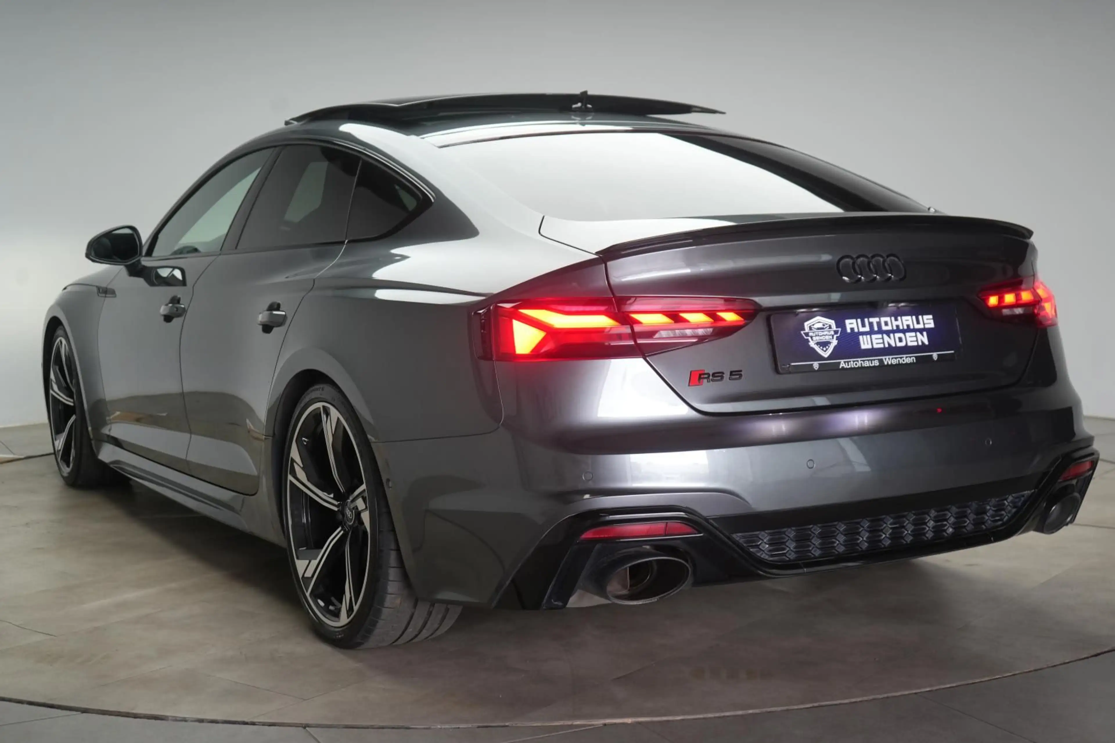Audi RS5 TFSI quattro 360Kamera/Matrix/B&O/Pano/Lane/ — photo 4