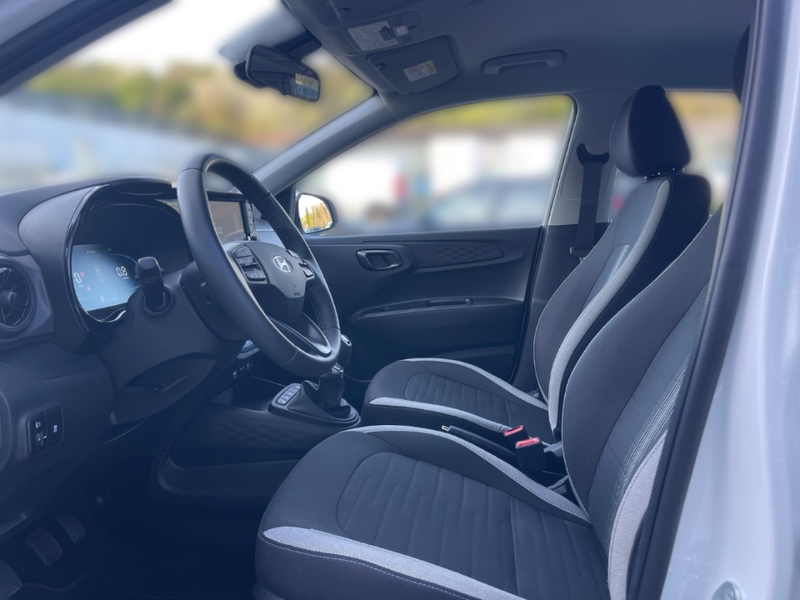 Hyundai i10 1.0 Benzin 63PS Schalter Trend, Komfortpaket — photo 7