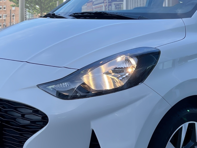 Hyundai i10 1.0 Benzin 63PS Schalter Trend, Komfortpaket — photo 5
