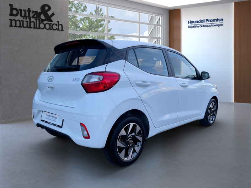 Hyundai i10 1.0 Benzin 63PS Schalter Trend, Komfortpaket — photo 3