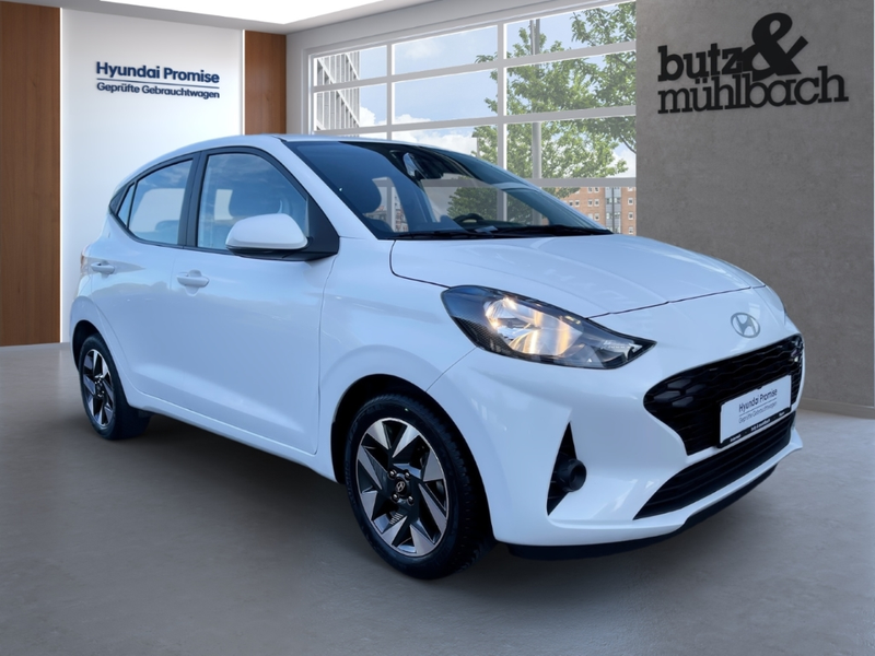 Hyundai i10 1.0 Benzin 63PS Schalter Trend, Komfortpaket — photo 2