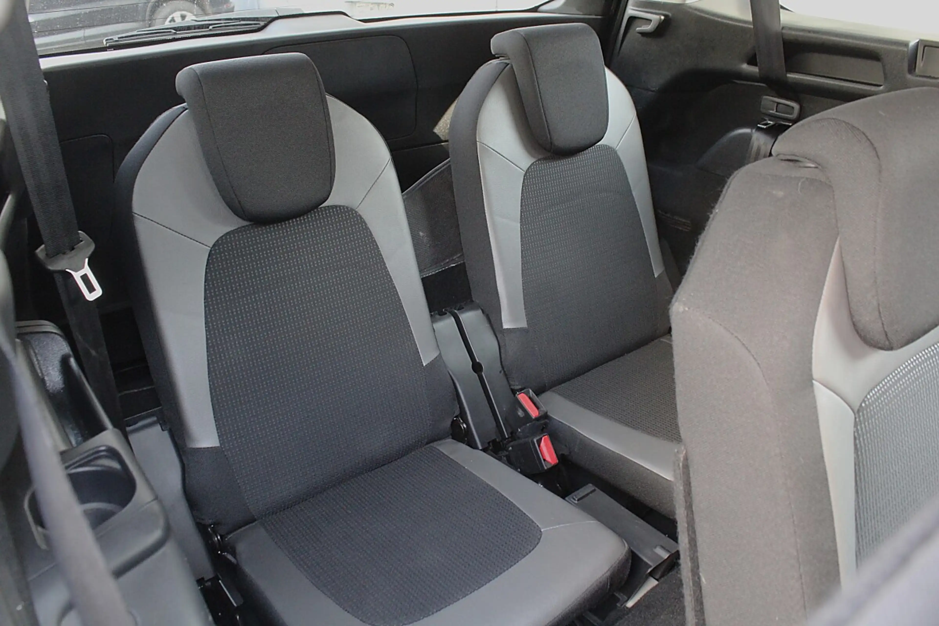 Citroen Grand C4 SpaceTourer Grand C4 Spacetourer BlueHDI 130 Aut. *7-SITZER* — photo 13