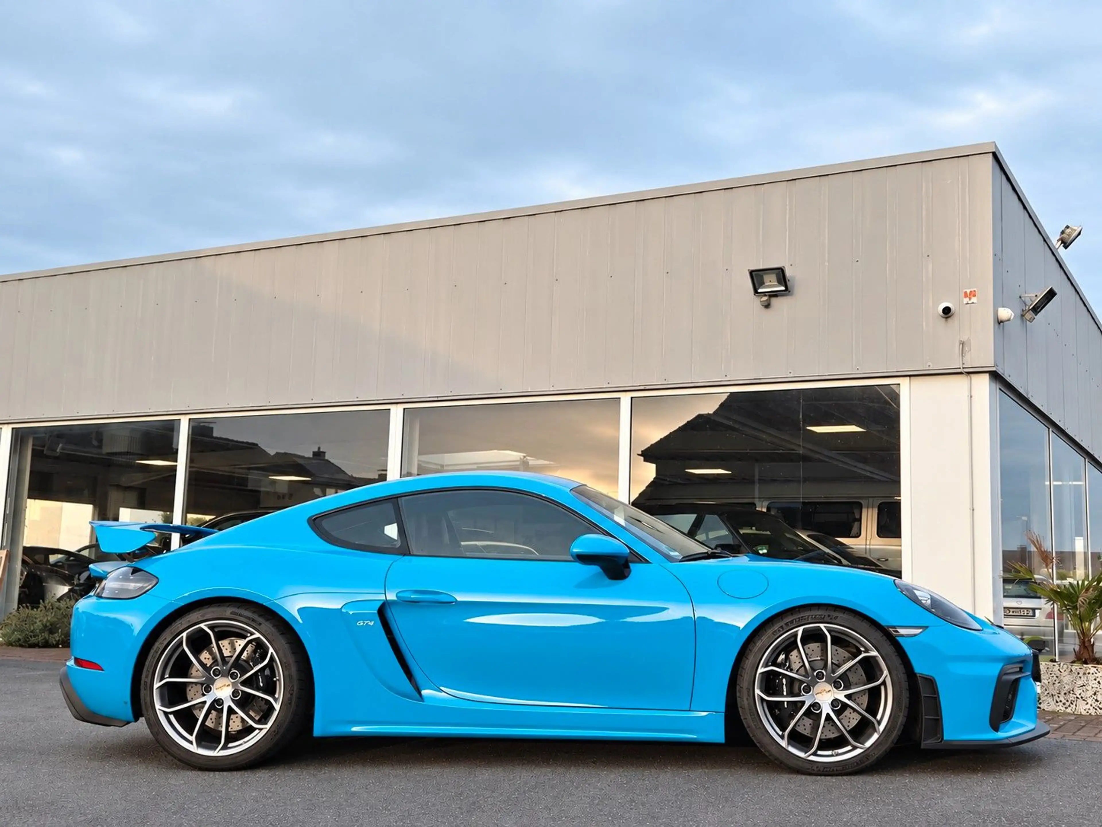 Porsche Cayman GT4/BRD/2.Hd/Carbon/Akrapovic — photo 3