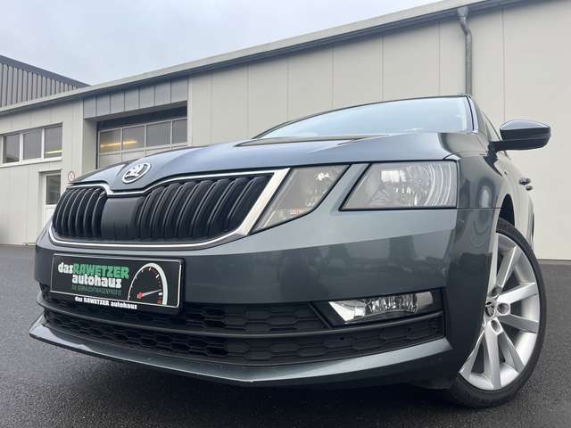 Imagine Skoda Octavia Combi 2.0 TDI DSG Ambition Tour 109€ m. 20% Anza