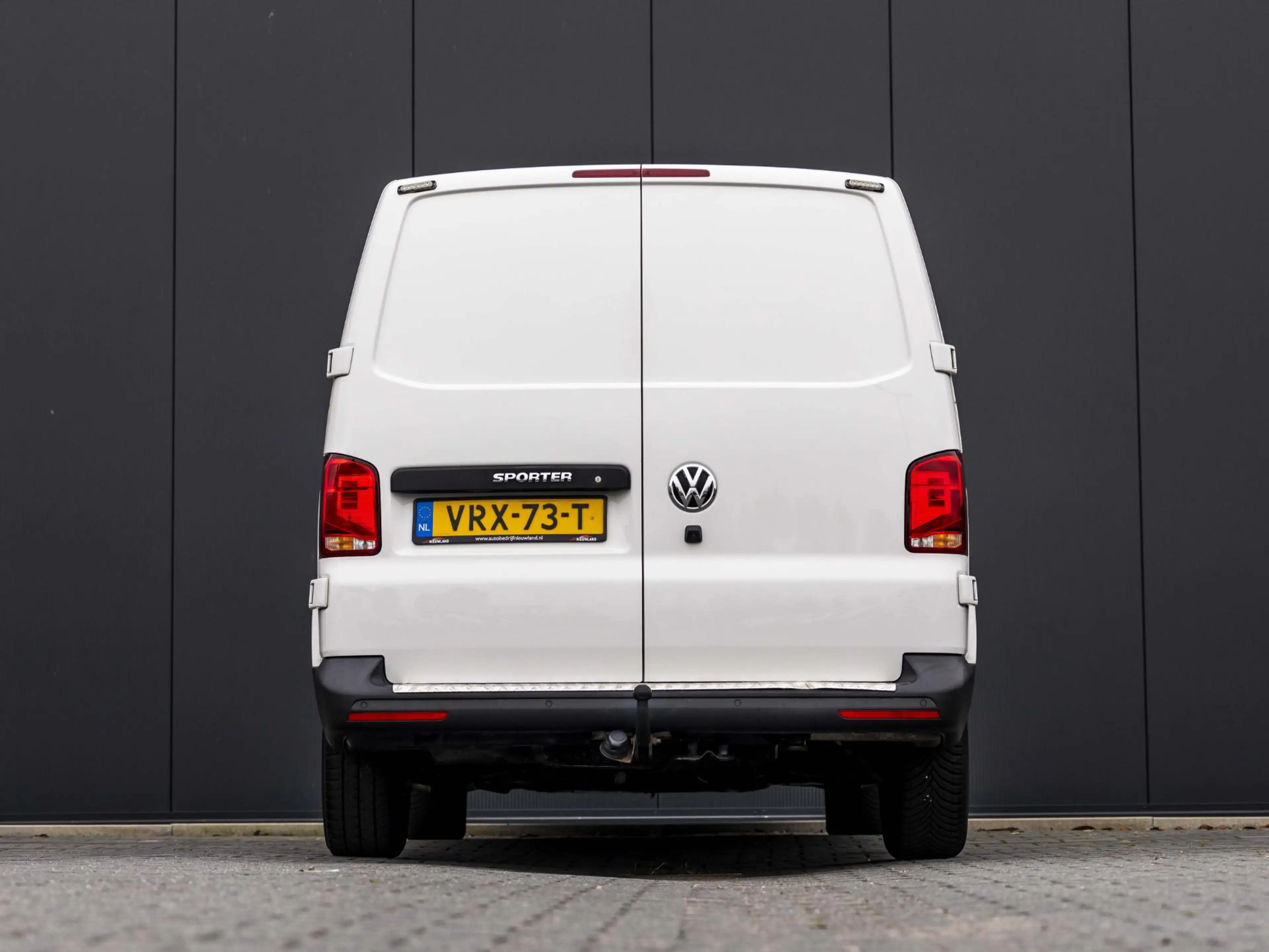 Volkswagen T6.1 Transporter 2.0 TDI L2H1 28 Bulli Dubbele schuifdeur|stoel ver — photo 7