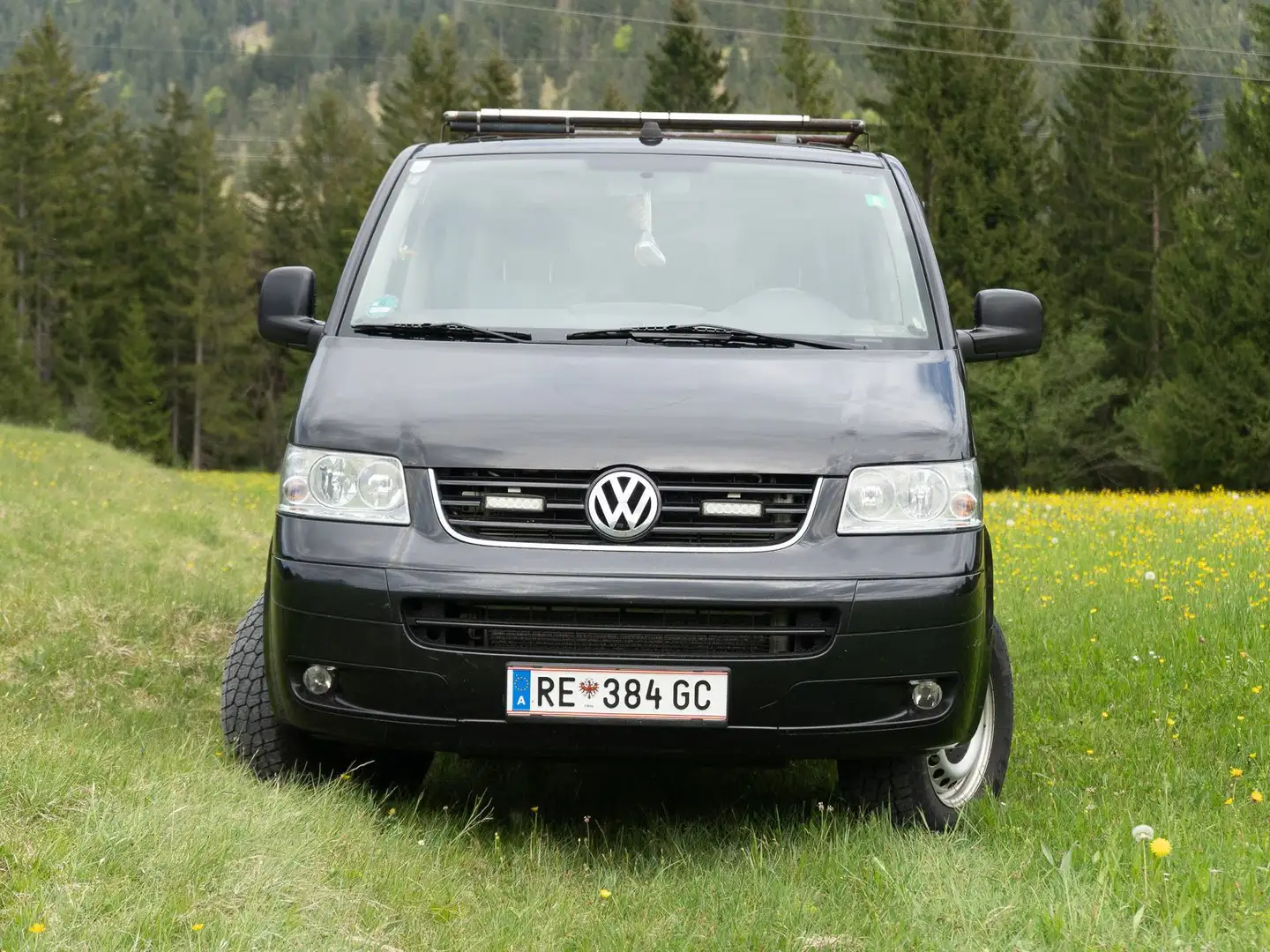 Volkswagen T5 Multivan Multivan Atlantis 2,5 TDI 4motion D-PF Atlantis Černá - 2