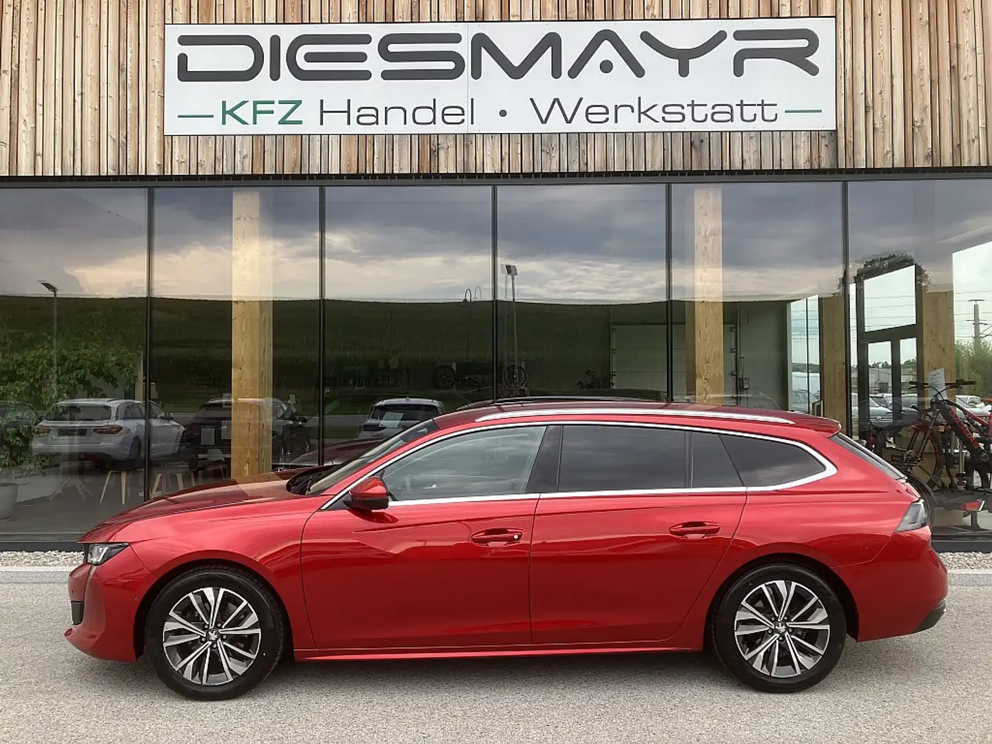 Peugeot 508 SW 1,5 BlueHDi 130 EAT8 S&S Allure Pack Aut. Rot - 2