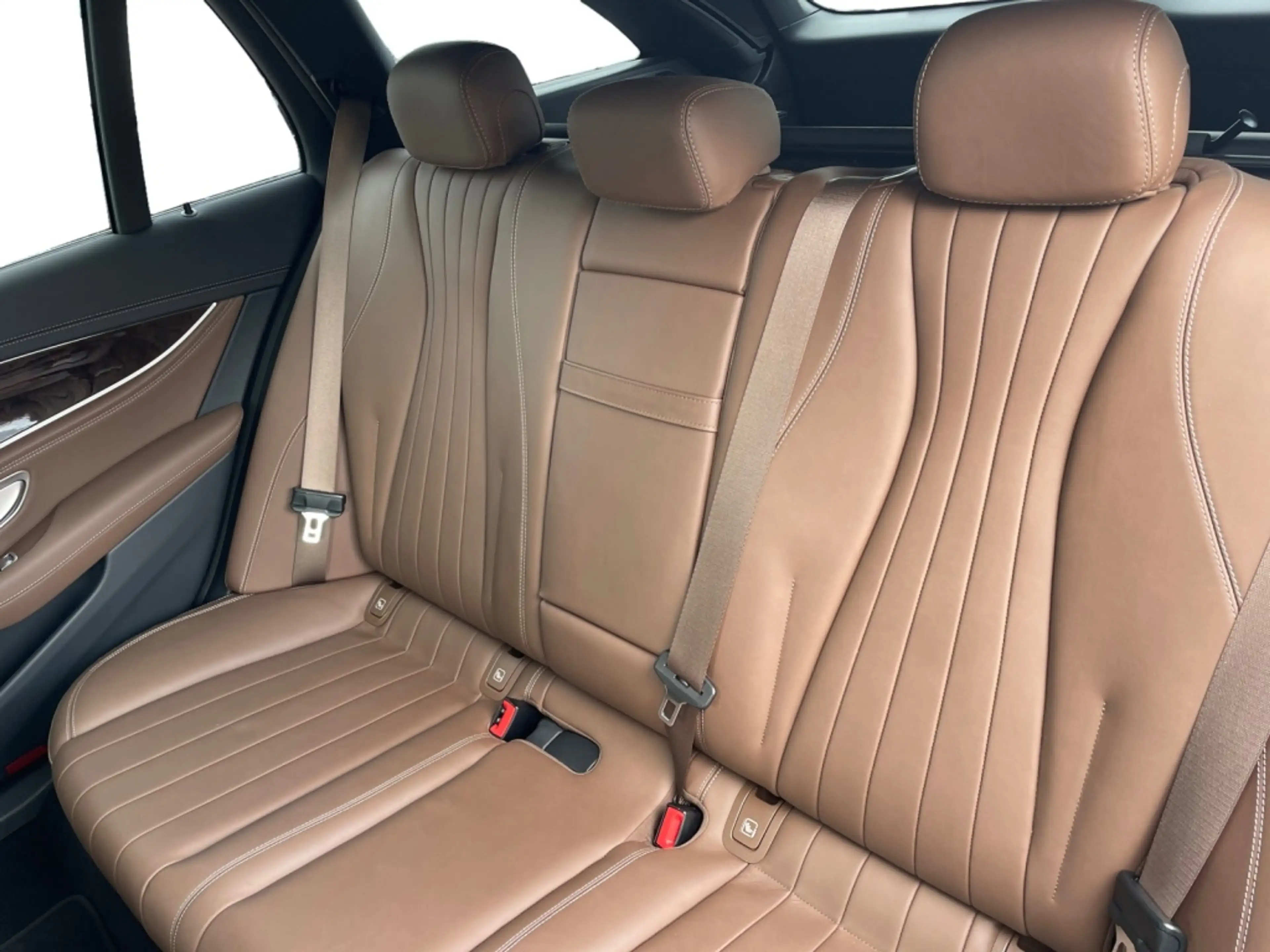 Mercedes-Benz E 400 d T 4matic AMG AMG+Exclusive+MBUX+Burm+HUD — photo 11