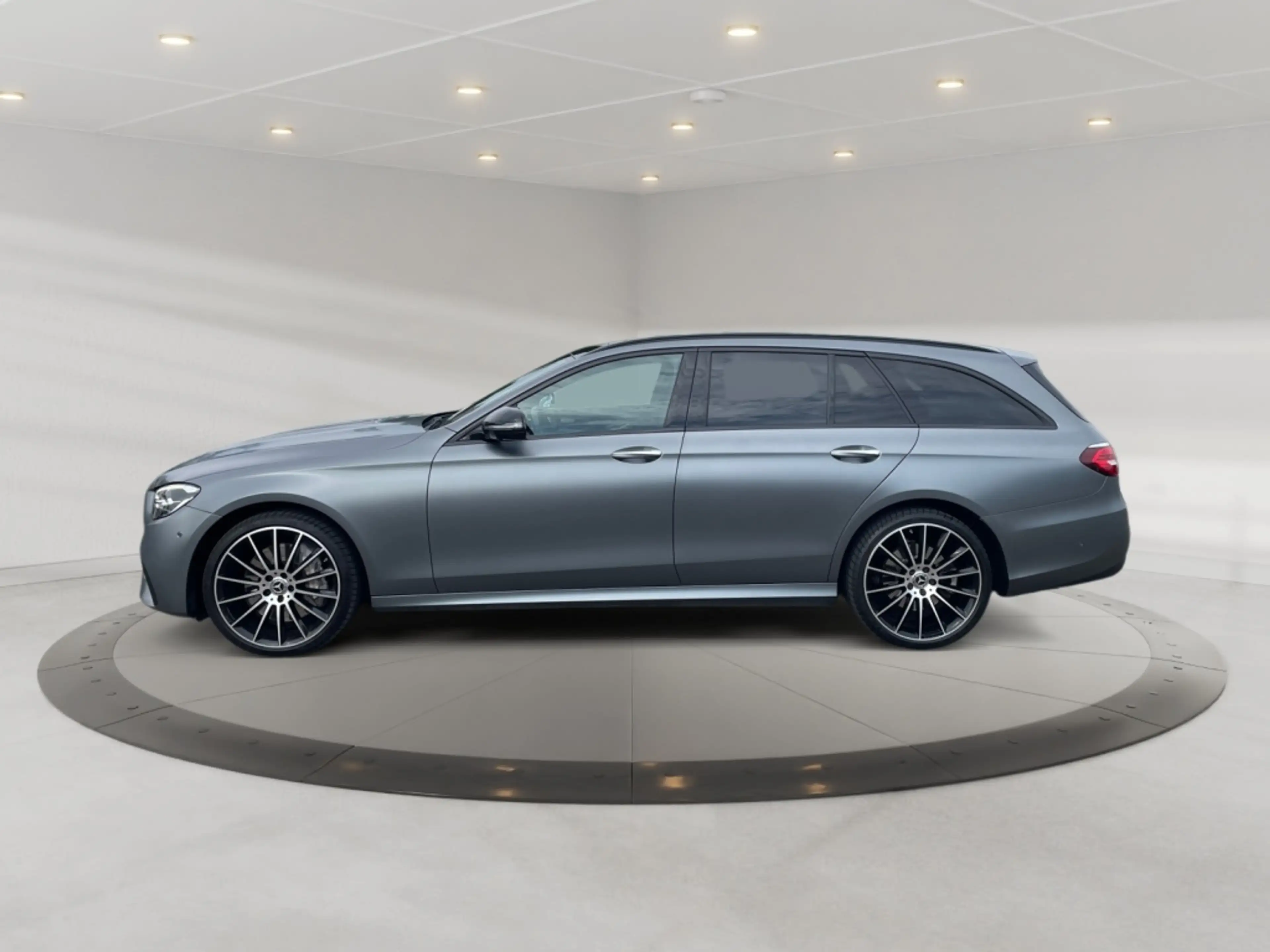 Mercedes-Benz E 400 d T 4matic AMG AMG+Exclusive+MBUX+Burm+HUD — photo 5