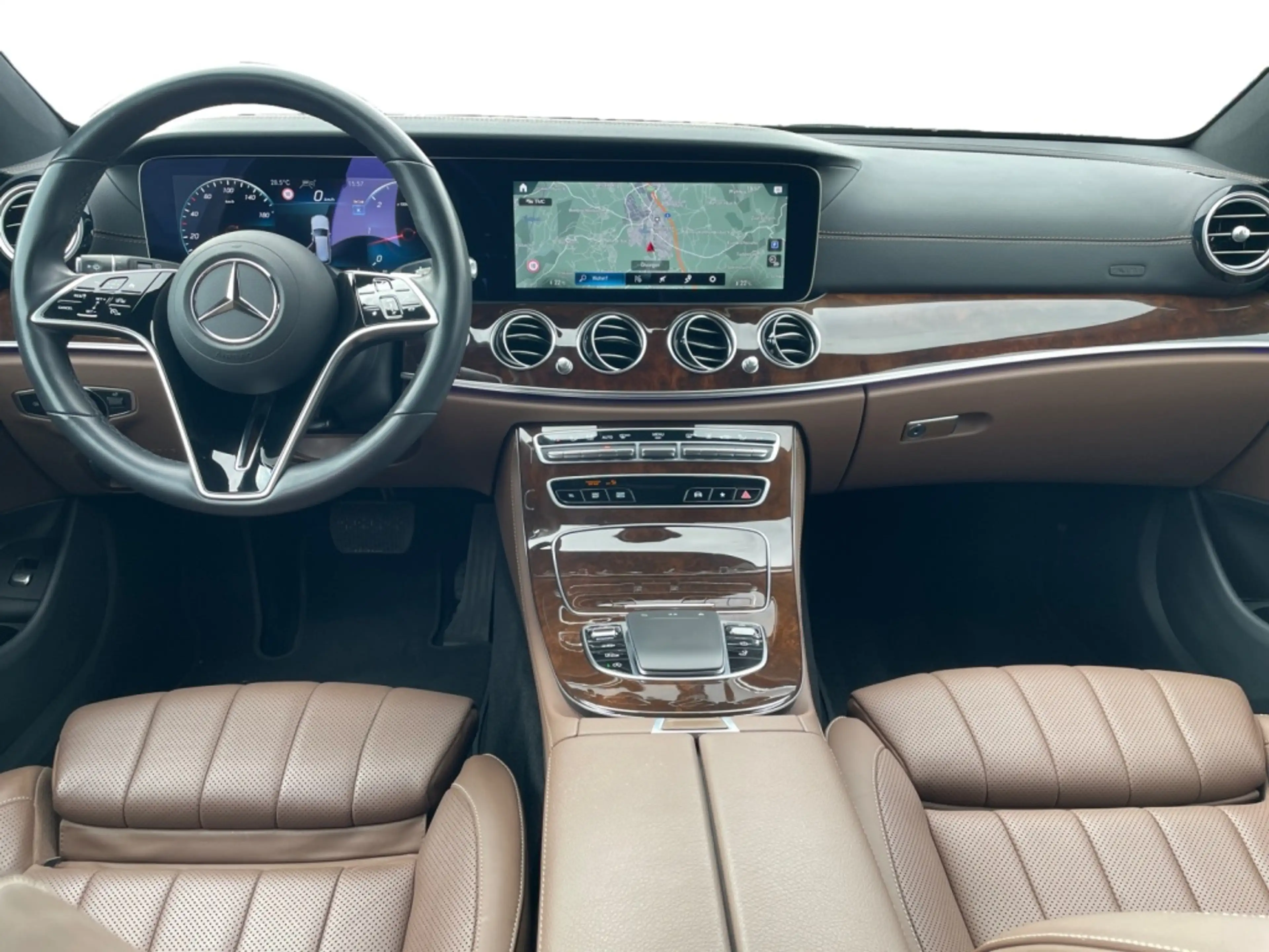 Mercedes-Benz E 400 d T 4matic AMG AMG+Exclusive+MBUX+Burm+HUD — photo 12