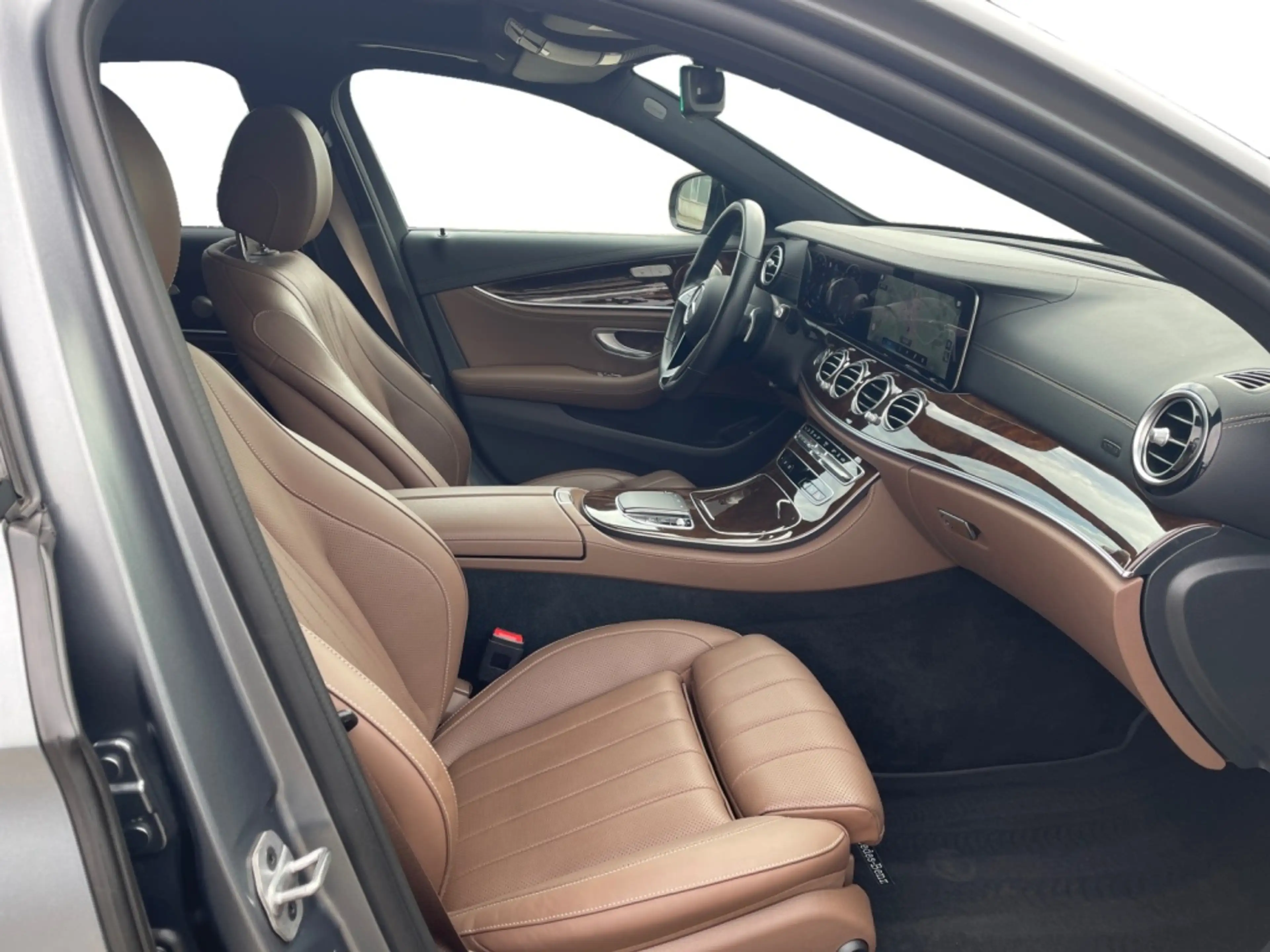 Mercedes-Benz E 400 d T 4matic AMG AMG+Exclusive+MBUX+Burm+HUD — photo 10