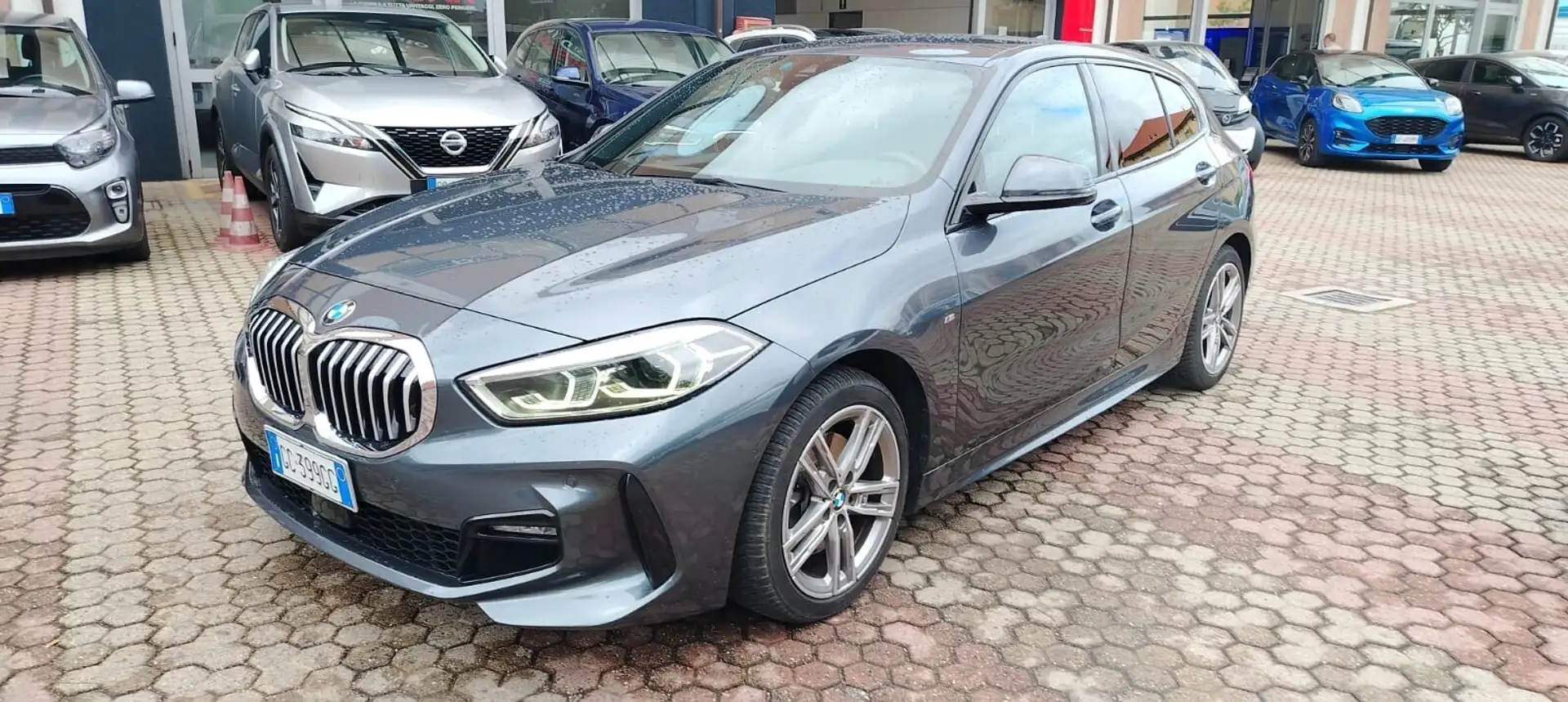 BMW 116 116d 5p. Msport C. Automatico Grijs - 1