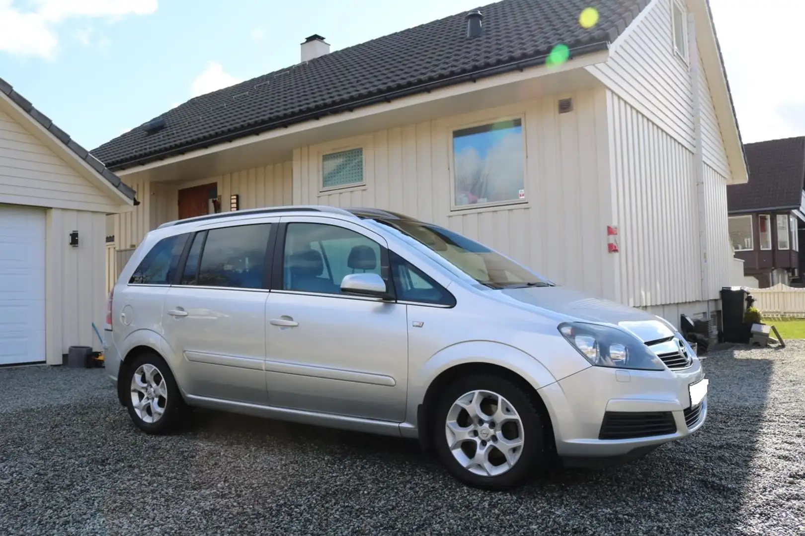 Opel Zafira Zafira 2.0 DTI - 85 Fashion - 2