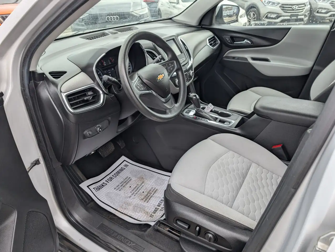 Chevrolet Equinox снимка Chevrolet Equinox