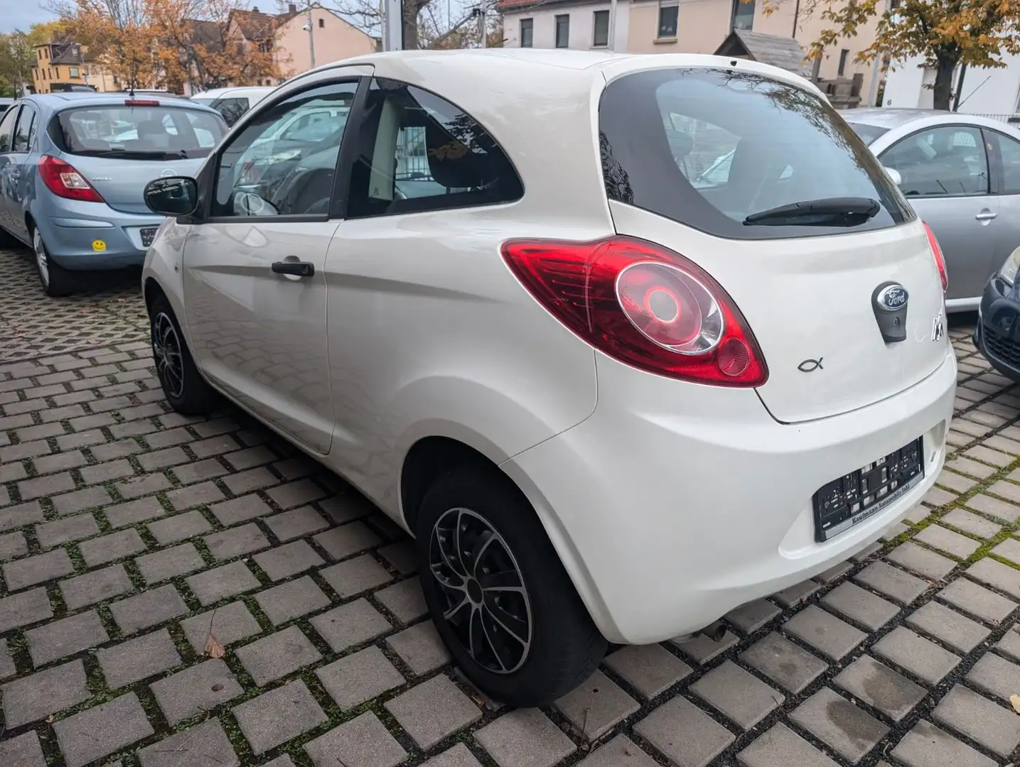 Ford Ka/Ka+ 1.2 Concept Kupplung Neu Tüv erneuert Weiß - 2