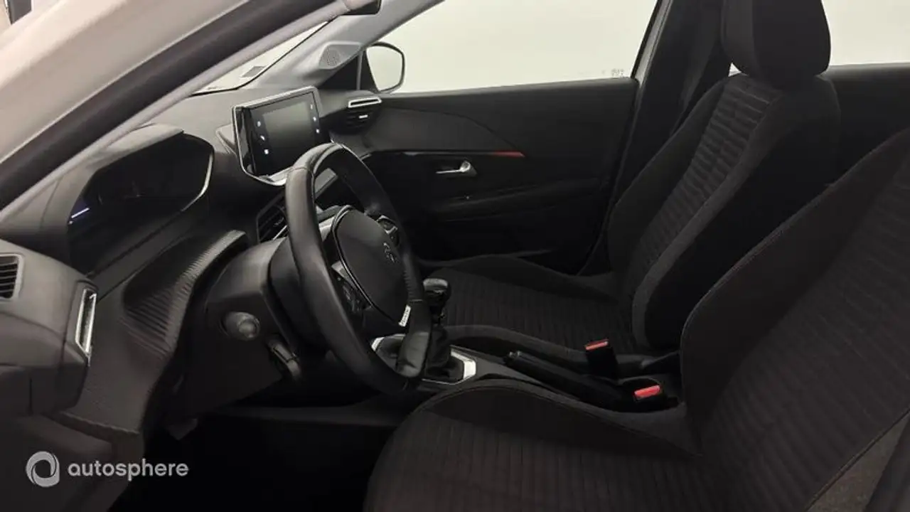 Peugeot 208 1.2 PureTech 100ch S\\u0026S Active Busi