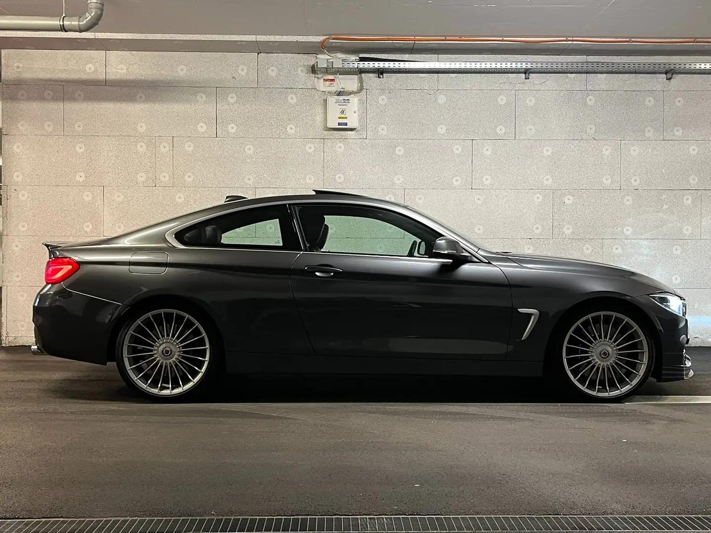 BMW M4 ALPINA B4s Allrad Coupé LCI (1 of 94 worldwide) Grau - 1