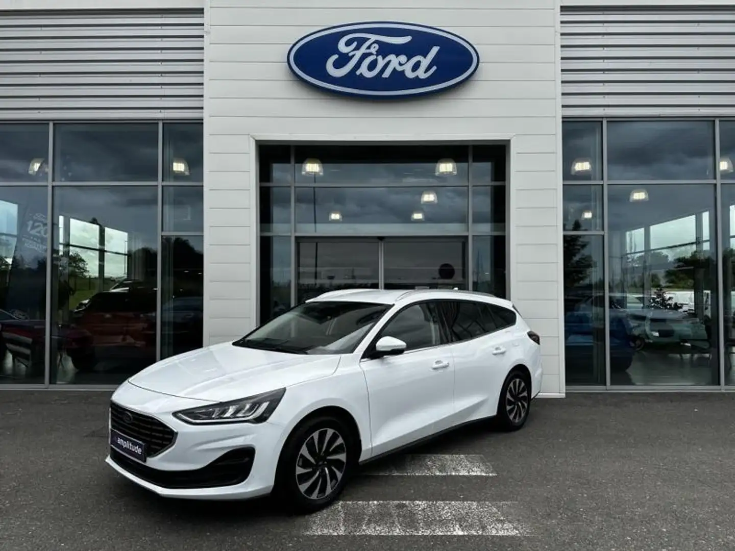 Ford Focus 1.0 EcoBoost mHEV 125ch Titanium X Business Weiß - 1