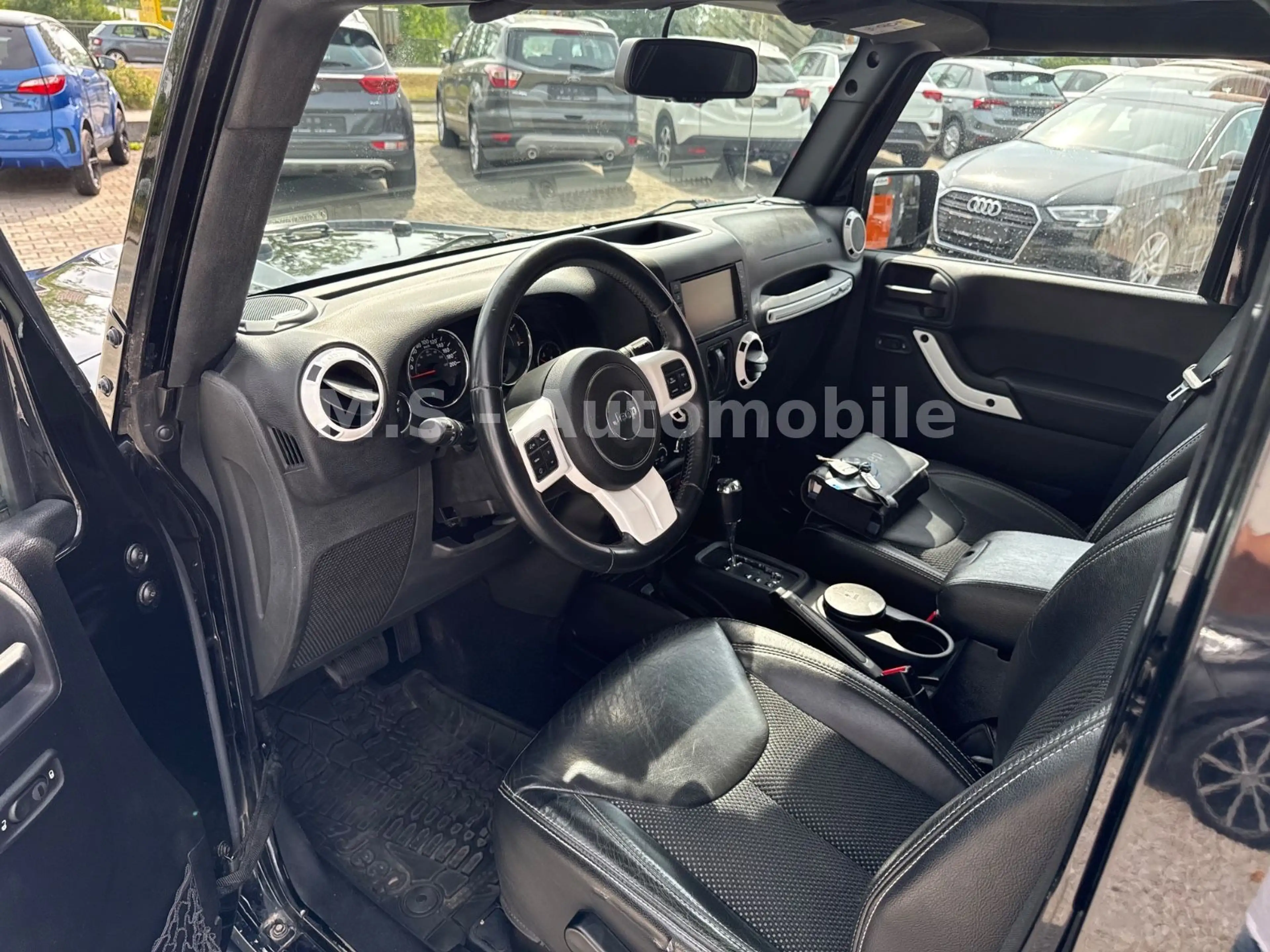 Jeep Wrangler Unlimited X 2.8CRD Automatik*AHK*SHZ — photo 10