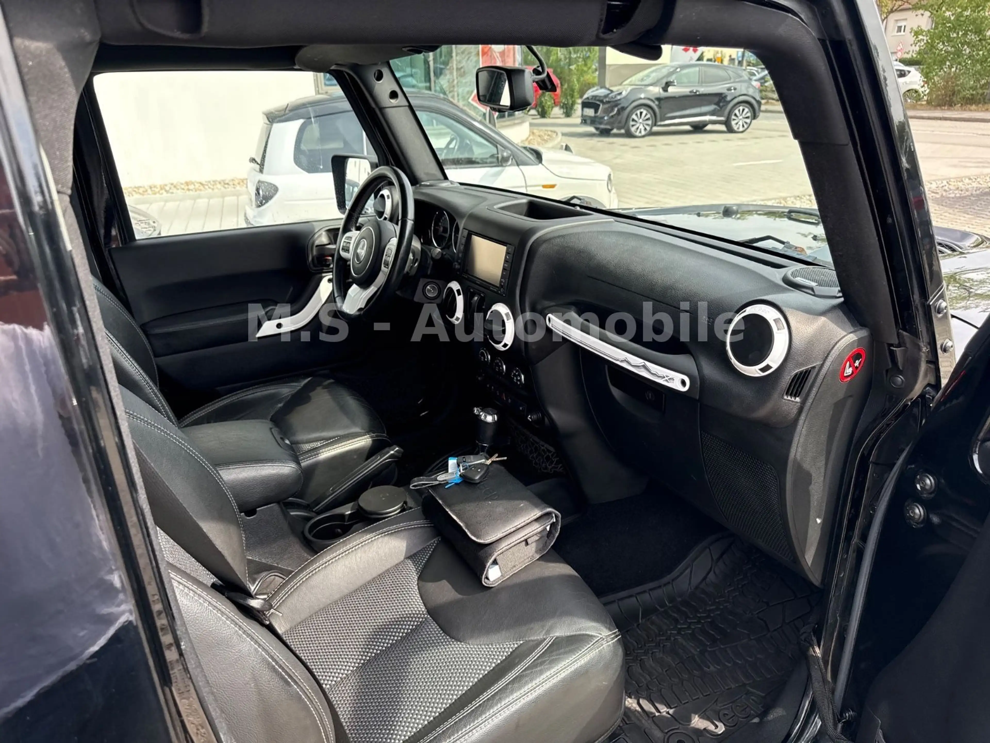 Jeep Wrangler Unlimited X 2.8CRD Automatik*AHK*SHZ — photo 12