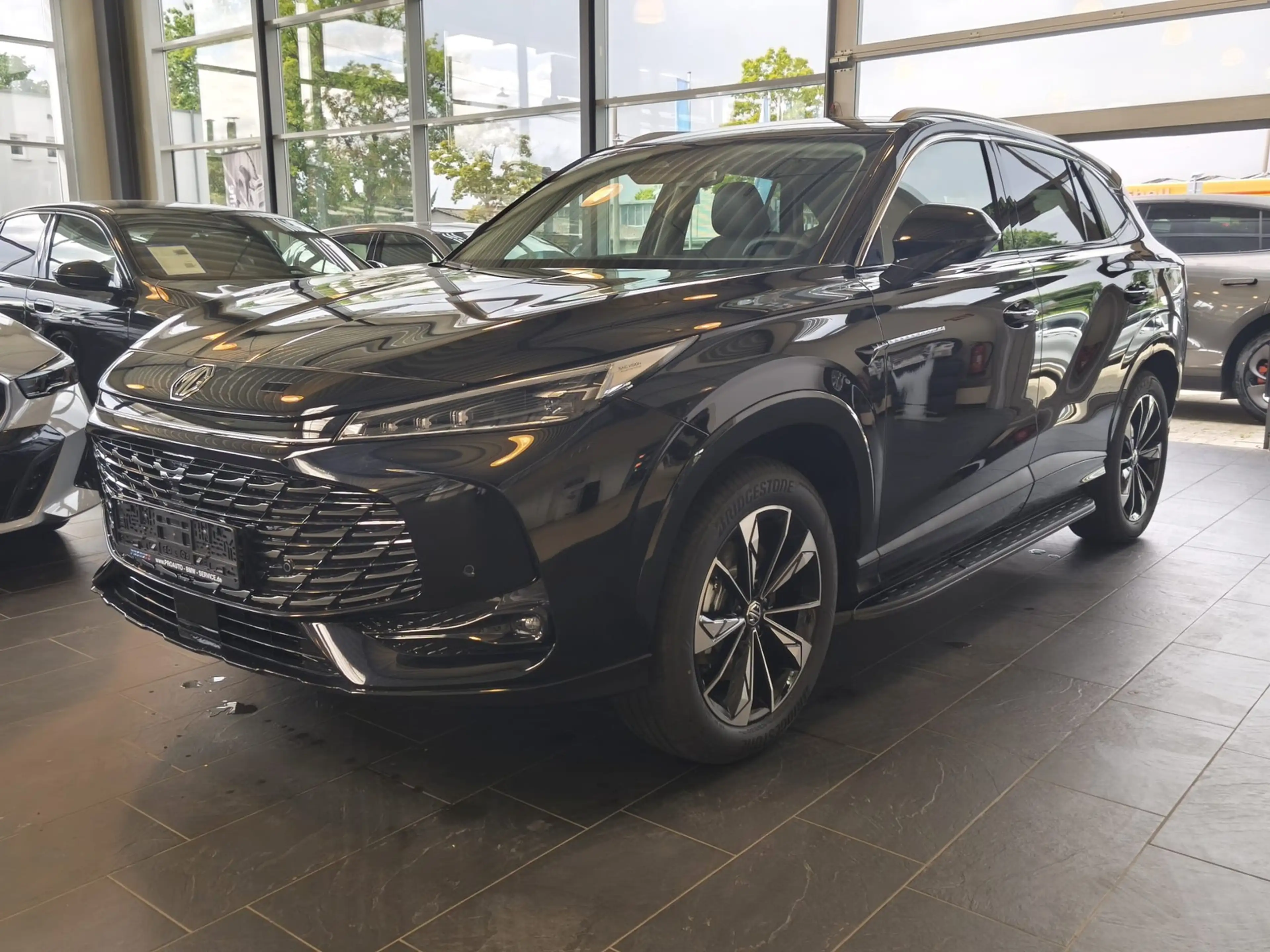 MG HS Hybrid+1.5 T GDI Luxury/LED/360° — photo 3