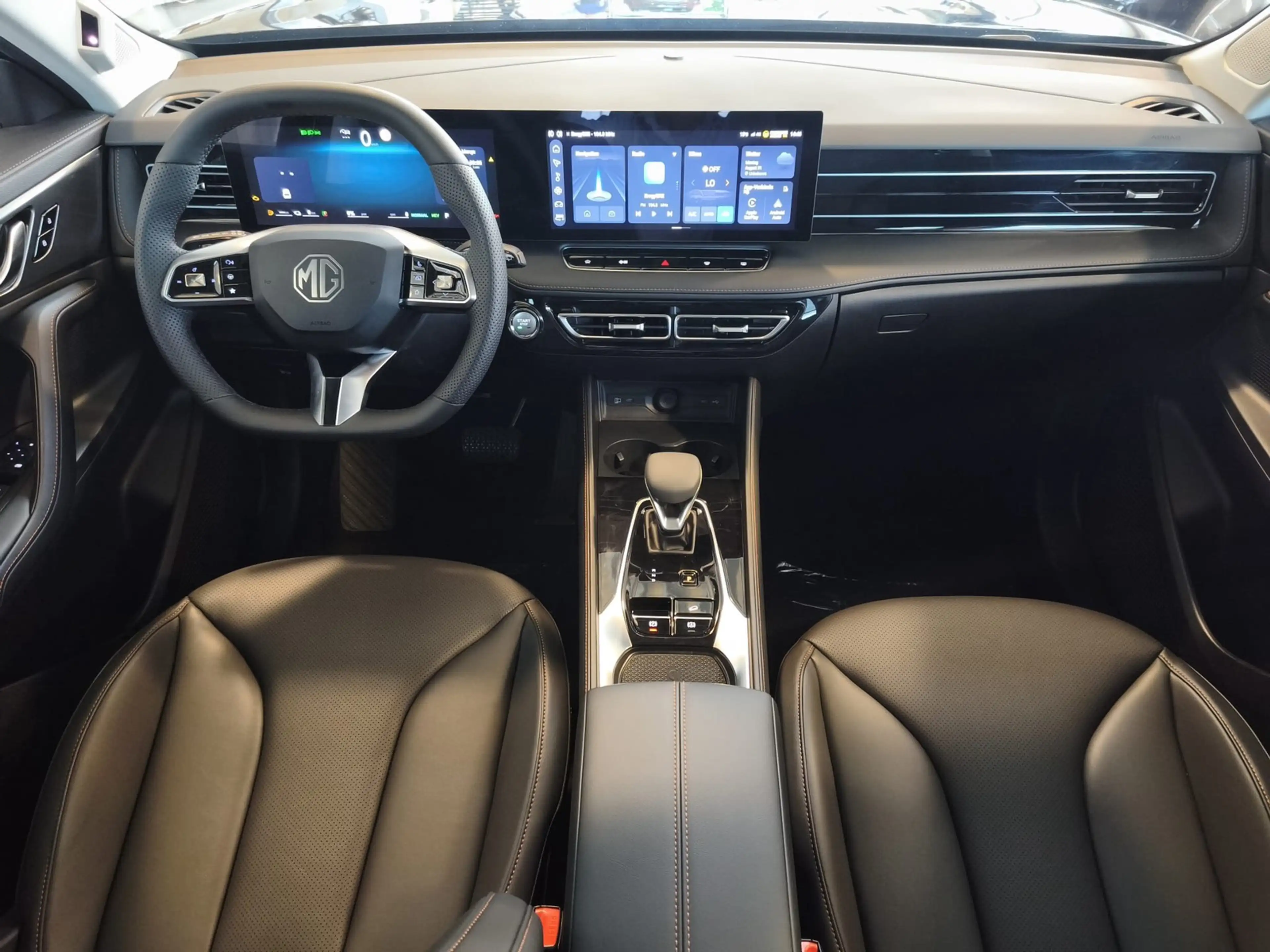 MG HS Hybrid+1.5 T GDI Luxury/LED/360° — photo 13