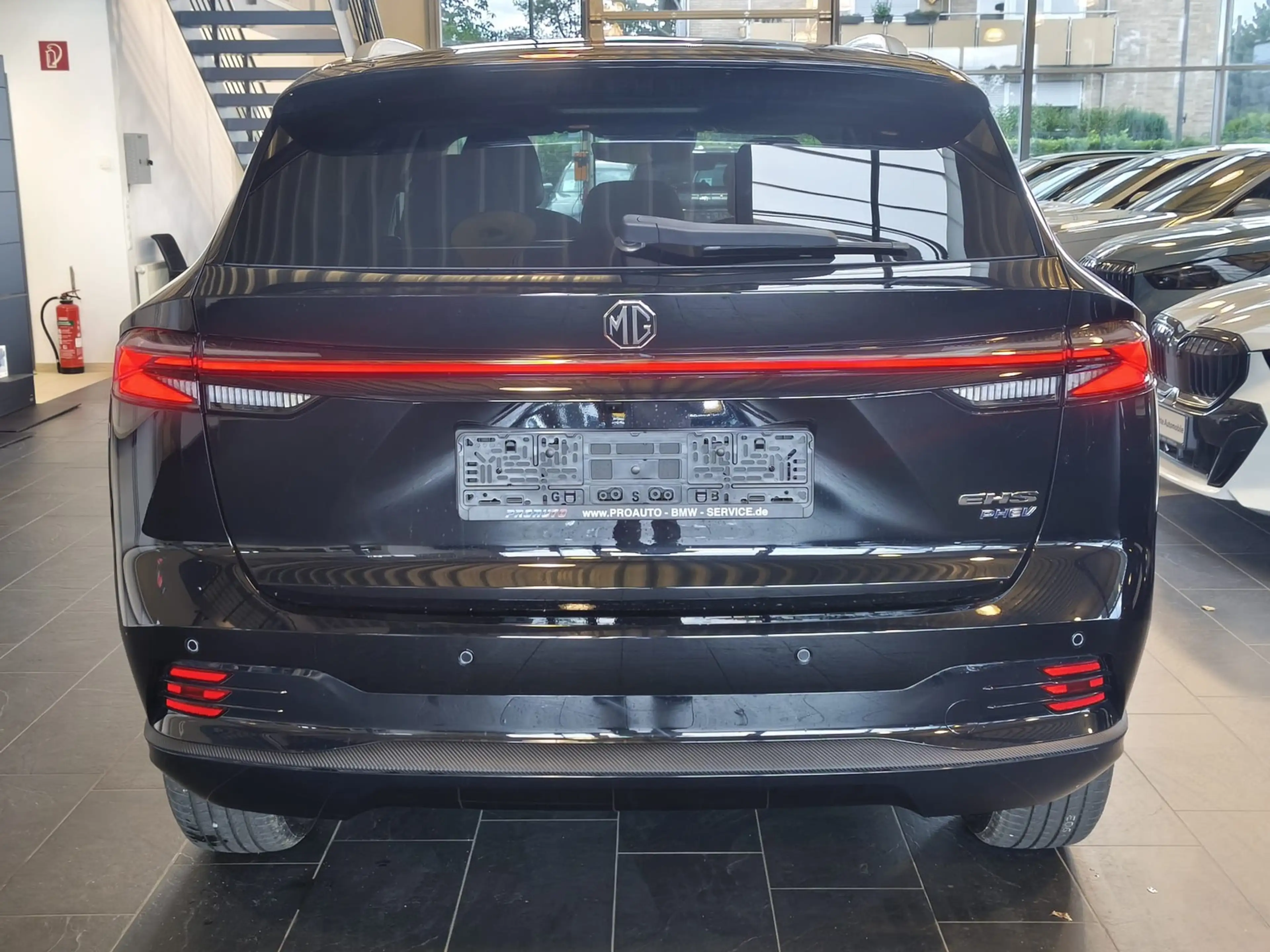 MG HS Hybrid+1.5 T GDI Luxury/LED/360° — photo 6