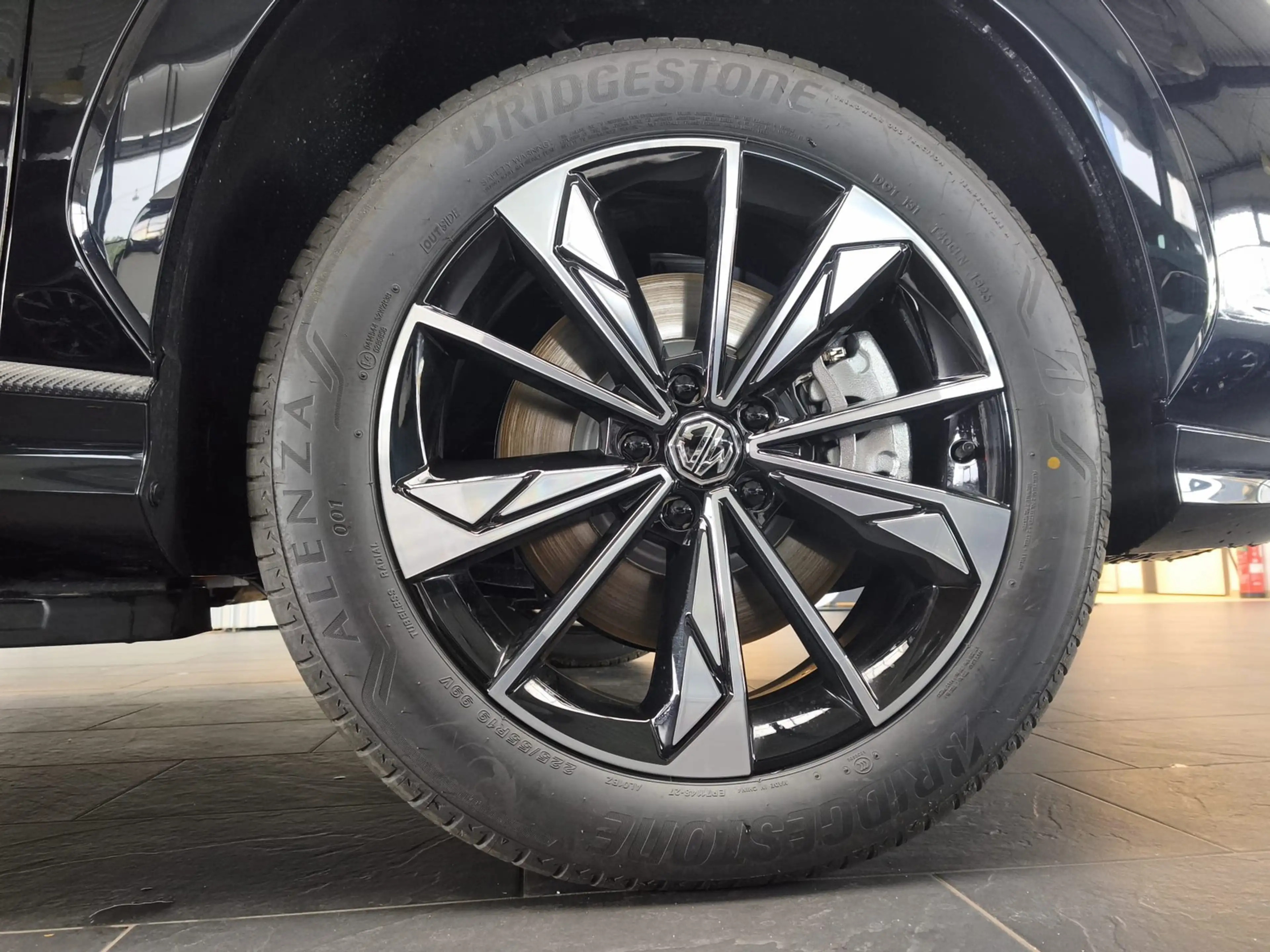 MG HS Hybrid+1.5 T GDI Luxury/LED/360° — photo 15