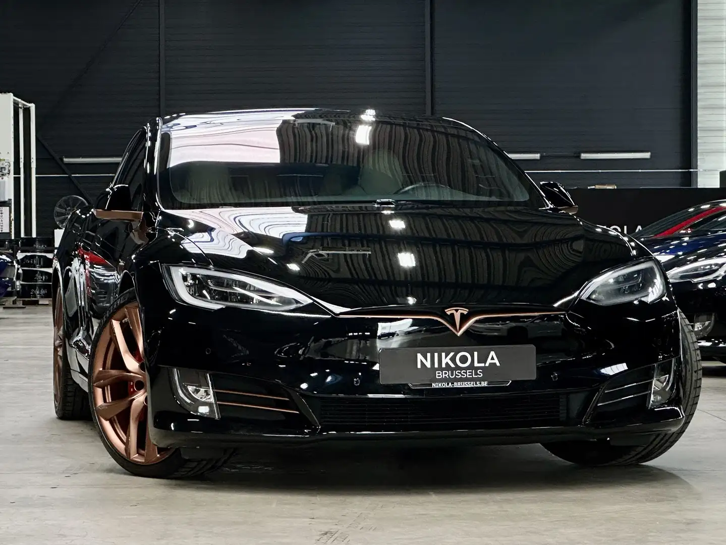 Tesla Model S LONG RANGE - RAVEN MODEL 2020 - 21" WHEELS crna - 1