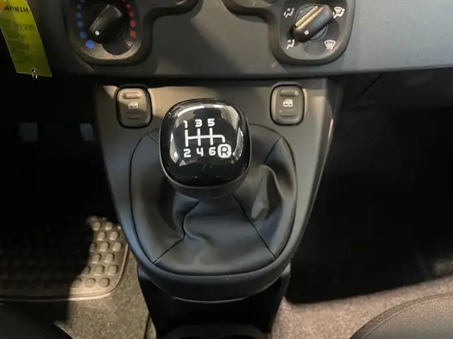 Fiat Panda view 12