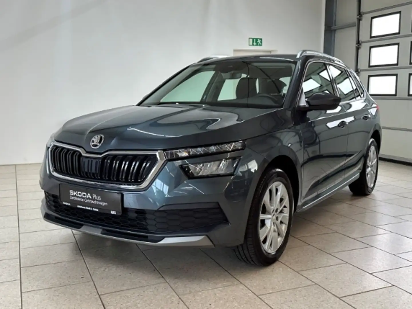 Skoda Kamiq 1.0 TSI Style LED SHZ Freisprech LaneAssist Grau - 2