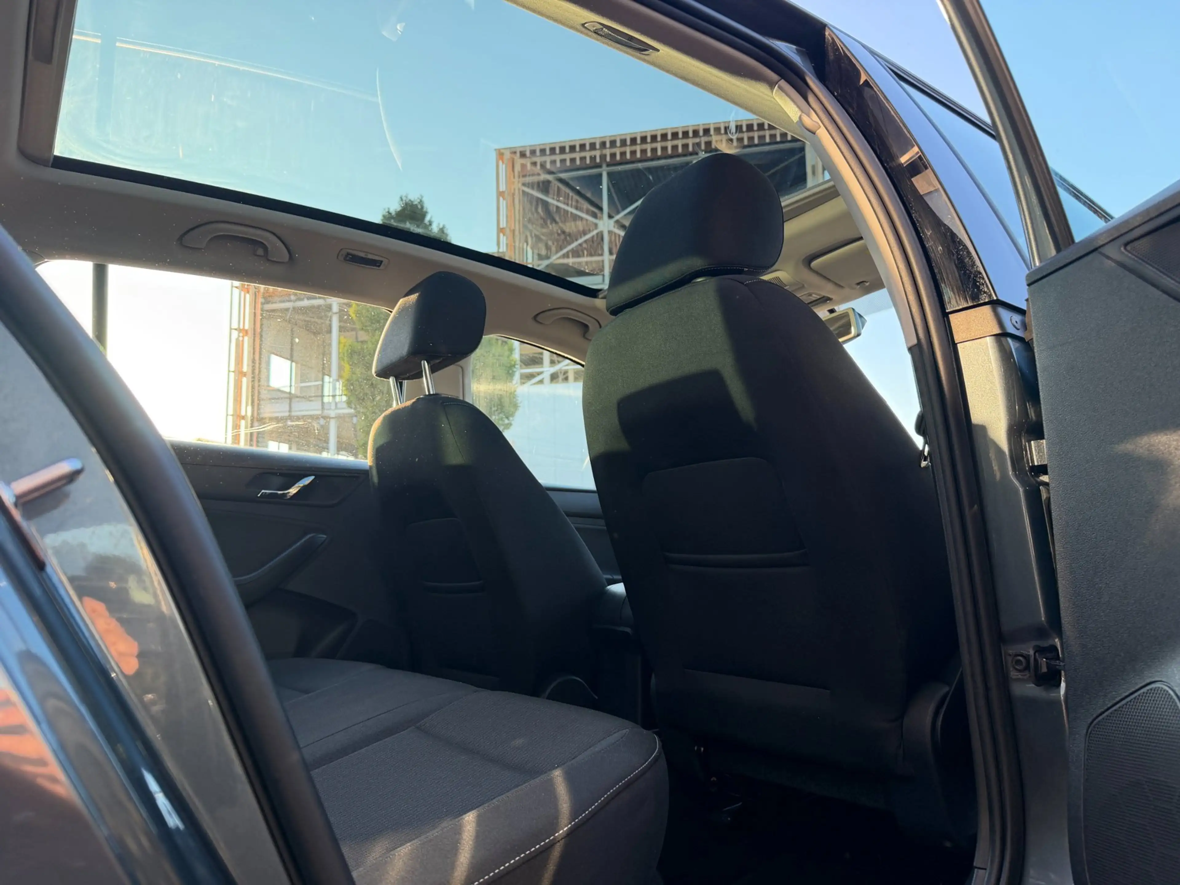 Skoda Rapid/Spaceback 1.2 TSI Greentech Style Edition PANO — photo 12